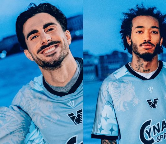 ФК “Венеция” и NOCTA представили специальную четвёртую форму сезона 25/26, разработанную Дрейком Рамбергом Форма ФК Венеции 2026