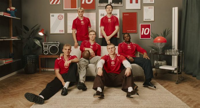 Футбольная форма Дании 2026