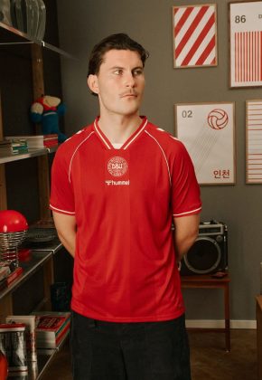 Футбольная форма Дании 2026