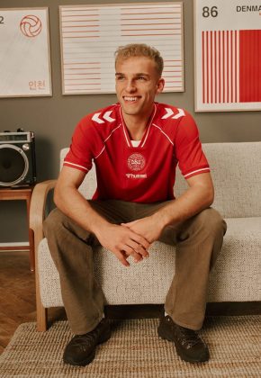 Футбольная форма Дании 2026