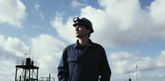 Топ-5 востребованных специализаций в нефтегазовой сфере в 2026 году Специалист по добыче нефти и газа