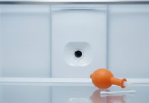 Почему течет холодильник и как это исправить: полная инструкция для всех моделей Почему течет холодильник