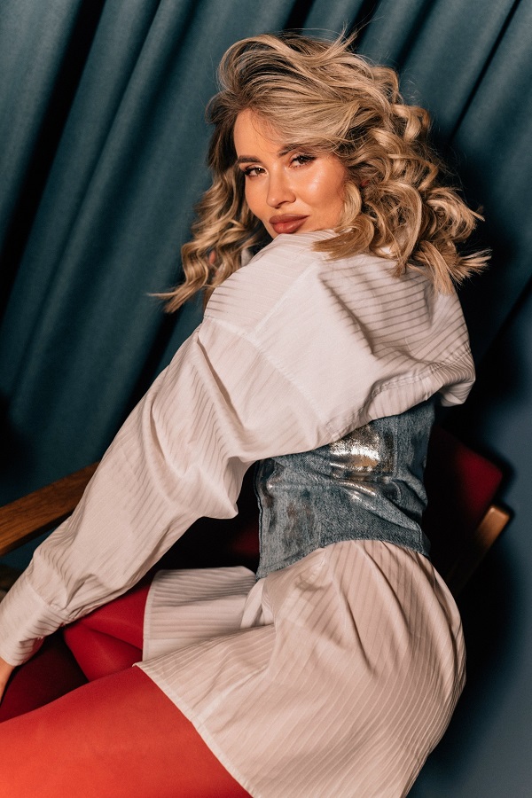 Ангелина Пак