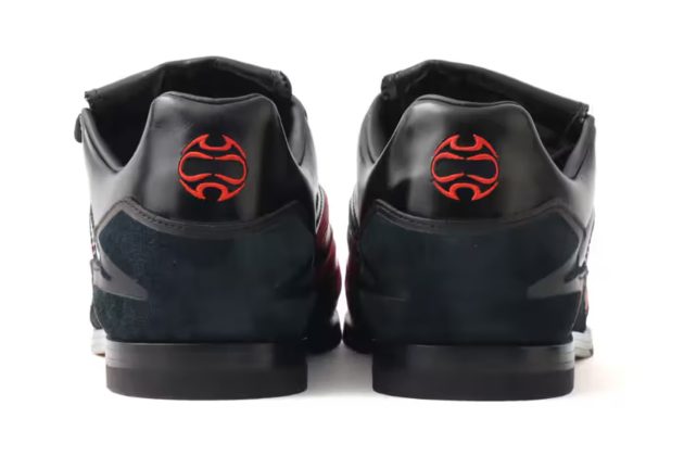 Кроссовки adidas Predator Bowling