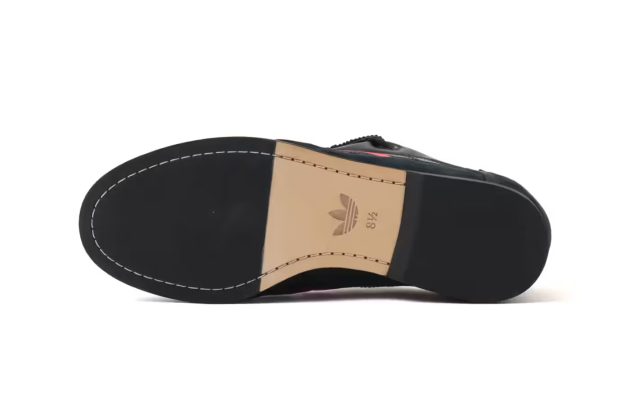 Кроссовки adidas Predator Bowling