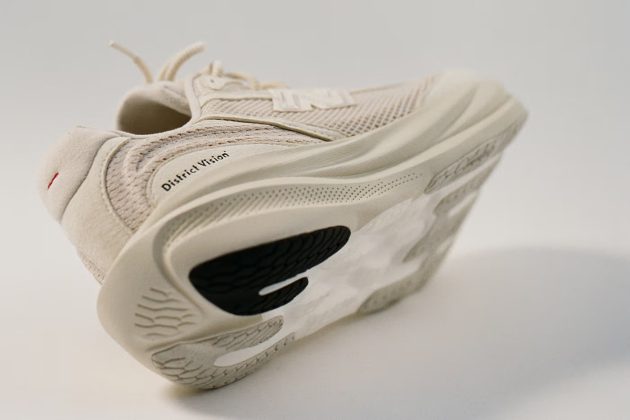 Кроссовки District Vision x New Balance 1080v15