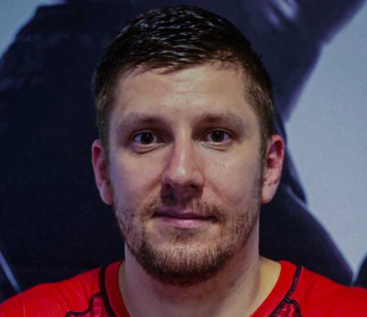 Дмитрий Кравец тренер по боксу, мастер спорта по тайскому боксу Дмитрий Кравец тренер по боксу