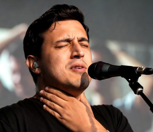 4 упражнения для того, чтобы быстро убрать осипший и хриплый голос Осипший и хриплый голос