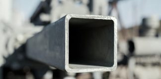 Труба профильная квадратная: свойства, применение и преимущества в строительстве и металлоконструкциях Труба профильная квадратная