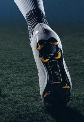 Бутсы Under Armour Shadow Elite 4