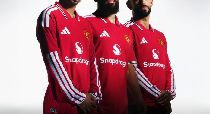 Форма Манчестер Юнайтед 2026 2027 от adidas
