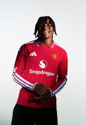 Форма Манчестер Юнайтед 2026 2027 от adidas