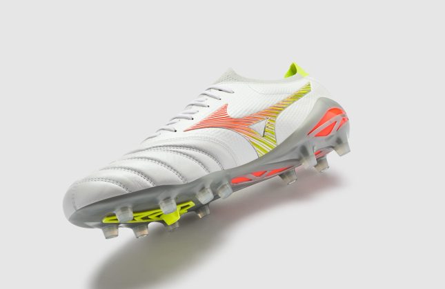 Бутсы Mizuno Prism White Pack