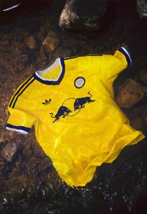 Форма Лидс Юнайтед на сезон 2026 2027 от adidas
