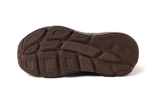 Кроссовки BEAMS и HOKA Bondi 7