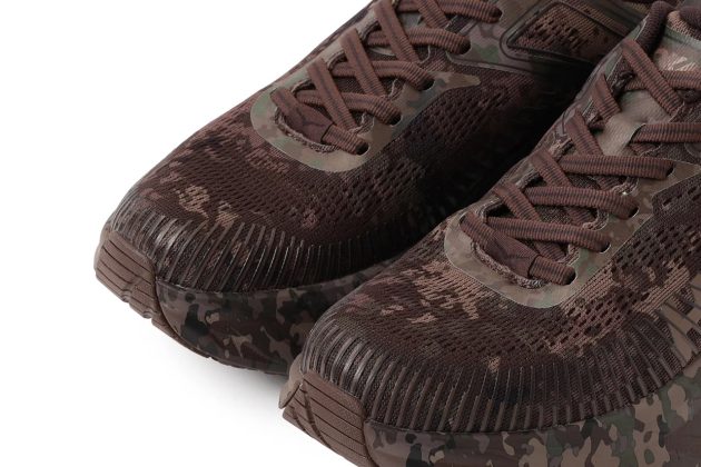 Кроссовки BEAMS и HOKA Bondi 7