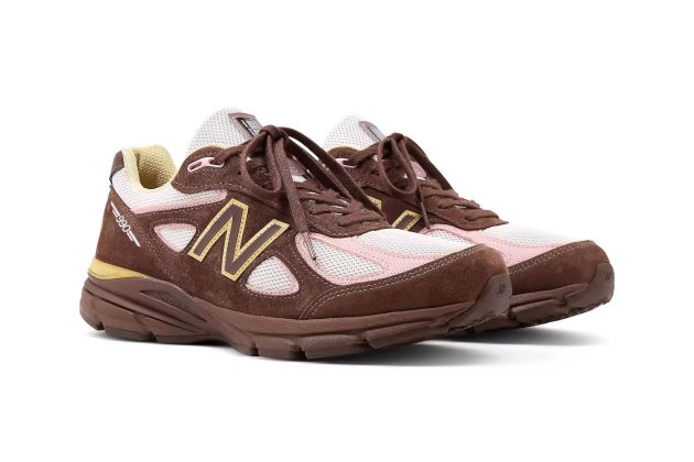 Кроссовки New Balance 990v4