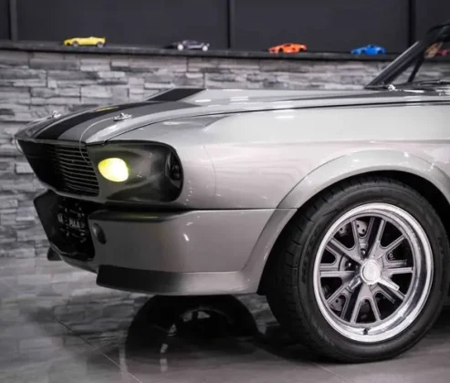 Автомобиль 1967 Ford Mustang Fastback Eleanor Tribute Edition