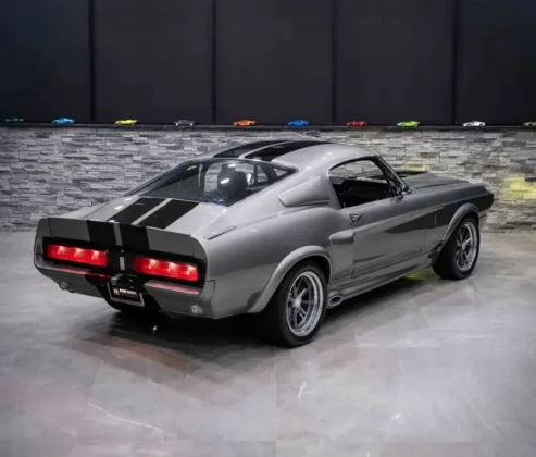 Автомобиль 1967 Ford Mustang Fastback Eleanor Tribute Edition