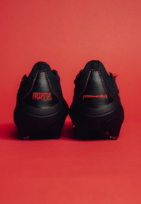 Бутсы adidas Predator Tech Pack