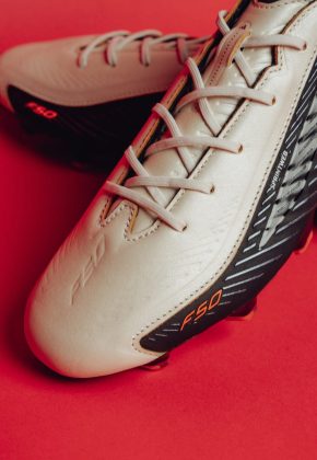 Бутсы adidas F50 Tech Pack
