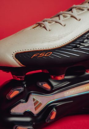 Бутсы adidas F50 Tech Pack