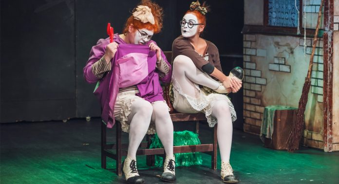 teatr-damy-1 Виктория Мустафина и Ольга Аничкова из театра «ДаМы»
