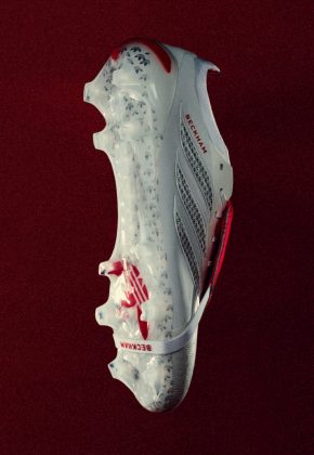 Бутсы adidas Predator в честь Дэвида Бэкхема