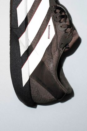 Кроссовки adidas x SATISFY
